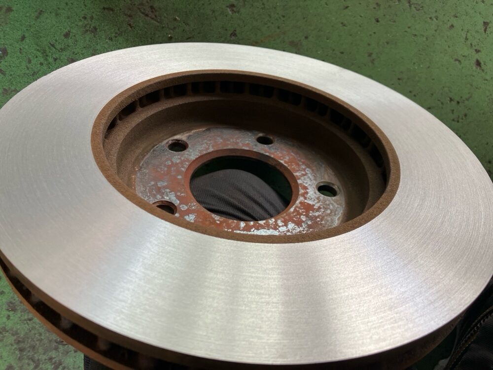 日野市　多摩市　八王子市　セレナ